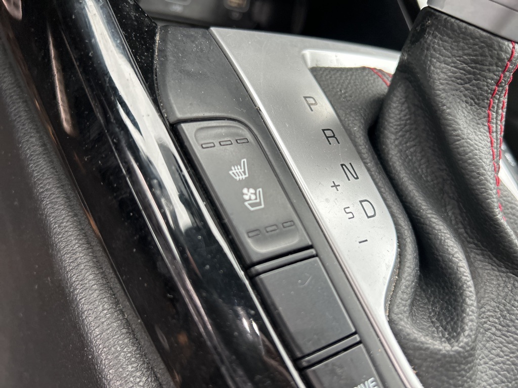 2023 Kia Forte GT photo 2