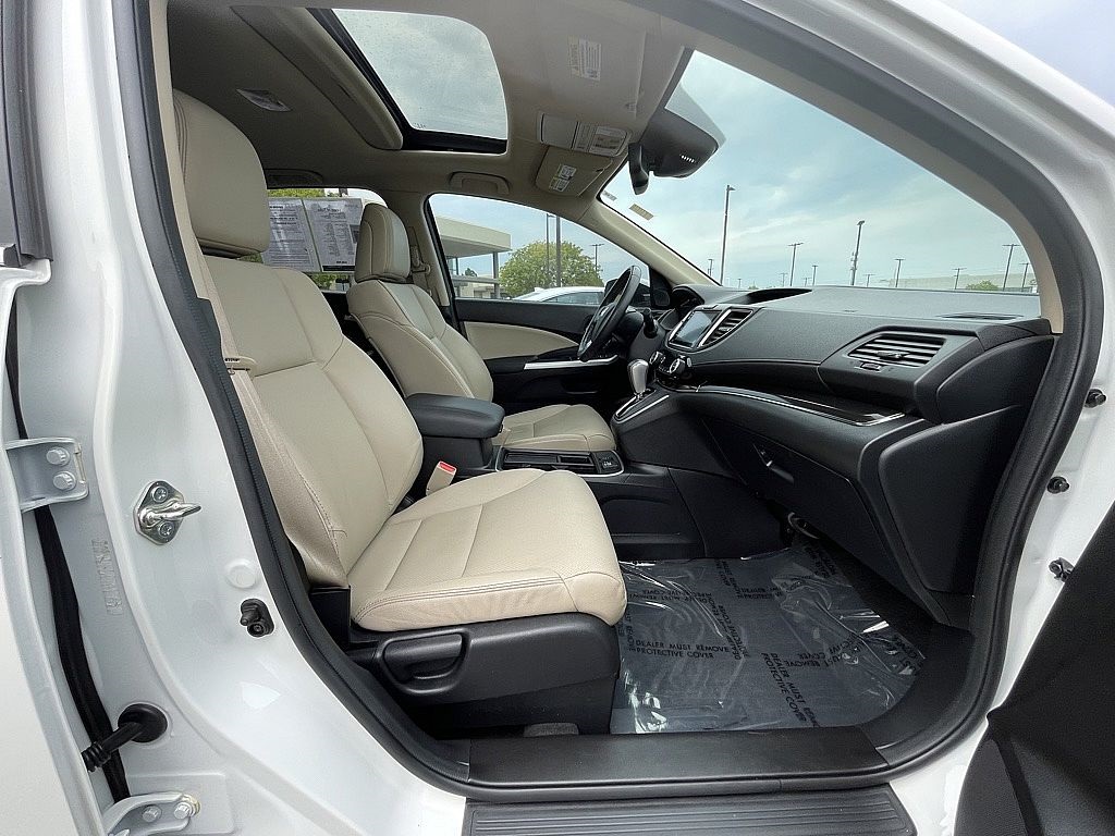 2016 Honda CR-V Touring photo 26