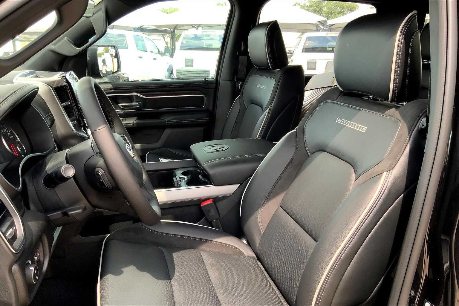 2026 Ram 1500 Laramie photo 9
