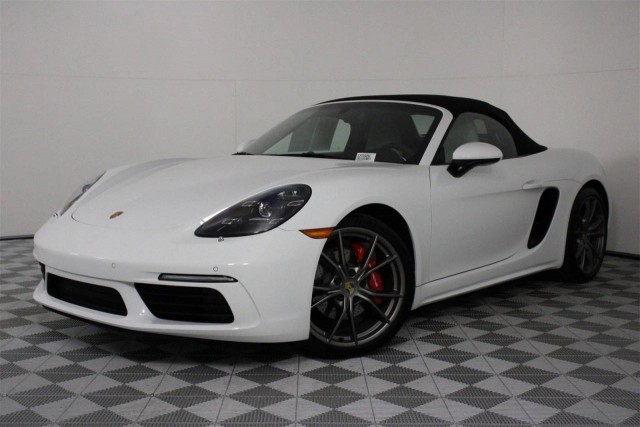 2025 Porsche 718