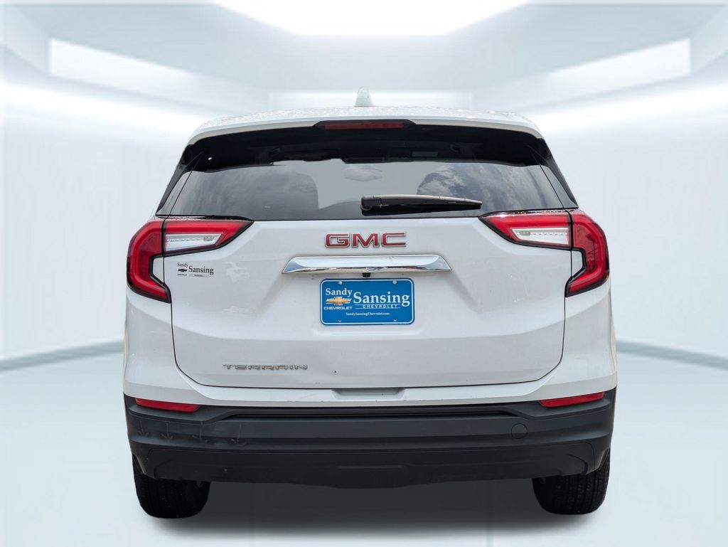 2024 Gmc Terrain SLE photo 4