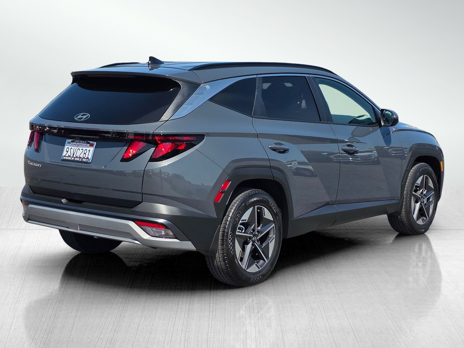 2025 Hyundai Tucson SEL photo 3