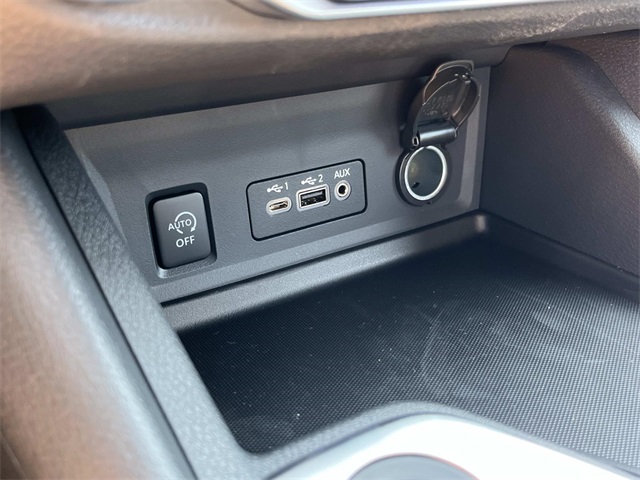 2025 Nissan Sentra SV photo 27
