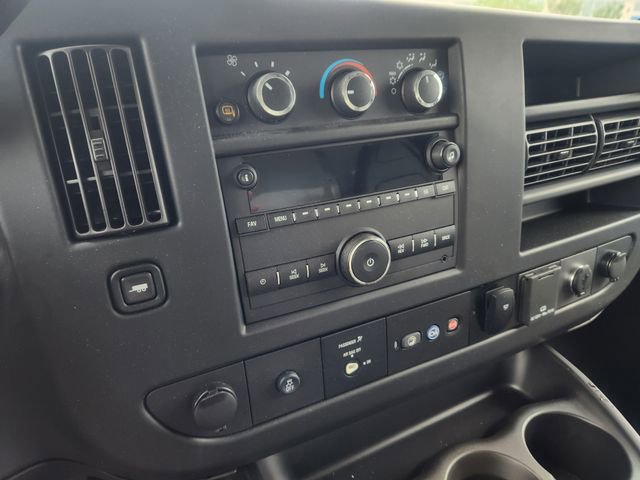 2023 Chevrolet Express Cutaway 3500 photo 11