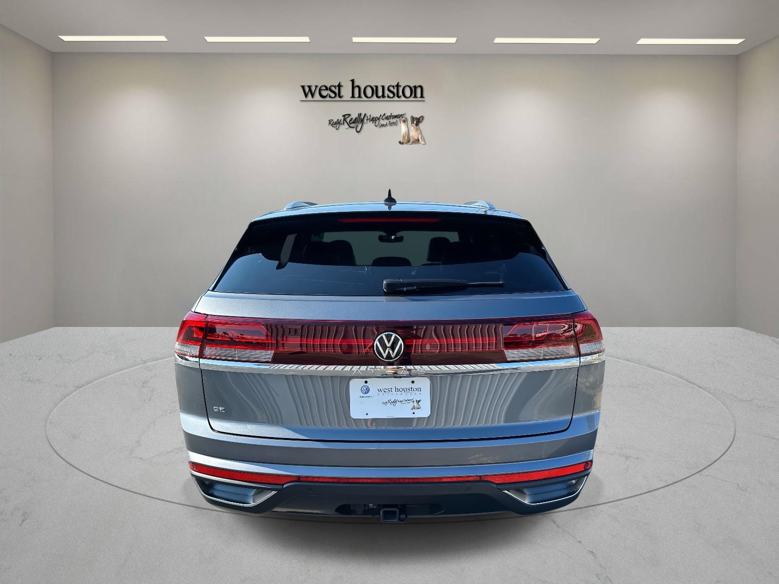 2025 Volkswagen Atlas Cross Sport SE Technology photo 5
