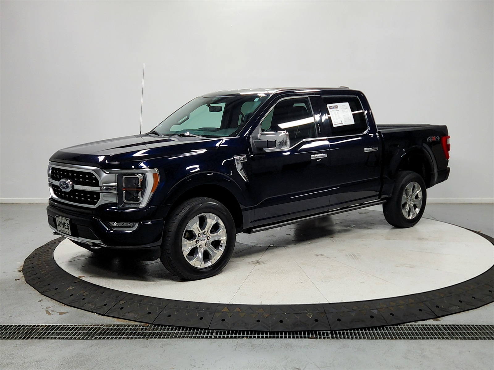 2021 Ford F-150 Platinum photo 3