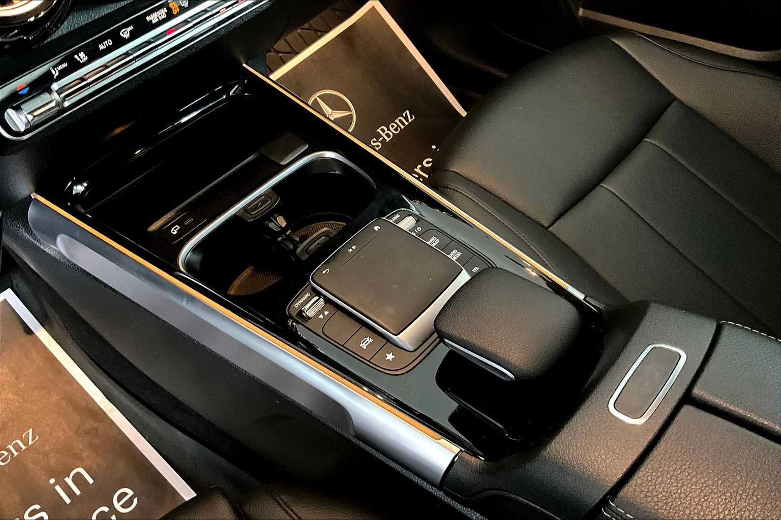 2022 Mercedes Benz GLB 250 4MATIC photo 15