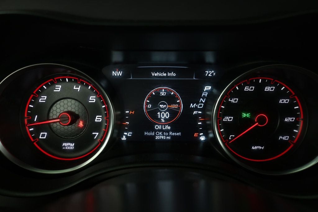 2023 Dodge Charger SXT photo 11