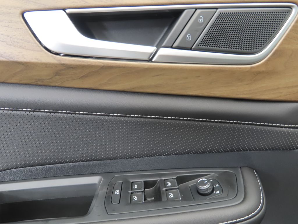 2026 Volkswagen Atlas SE photo 21