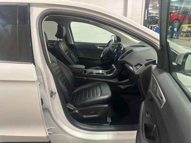 2024 Ford Edge SEL photo 11