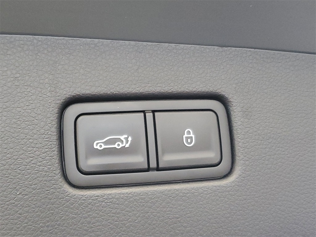 2023 Genesis GV70 3.5T Sport Advanced photo 8