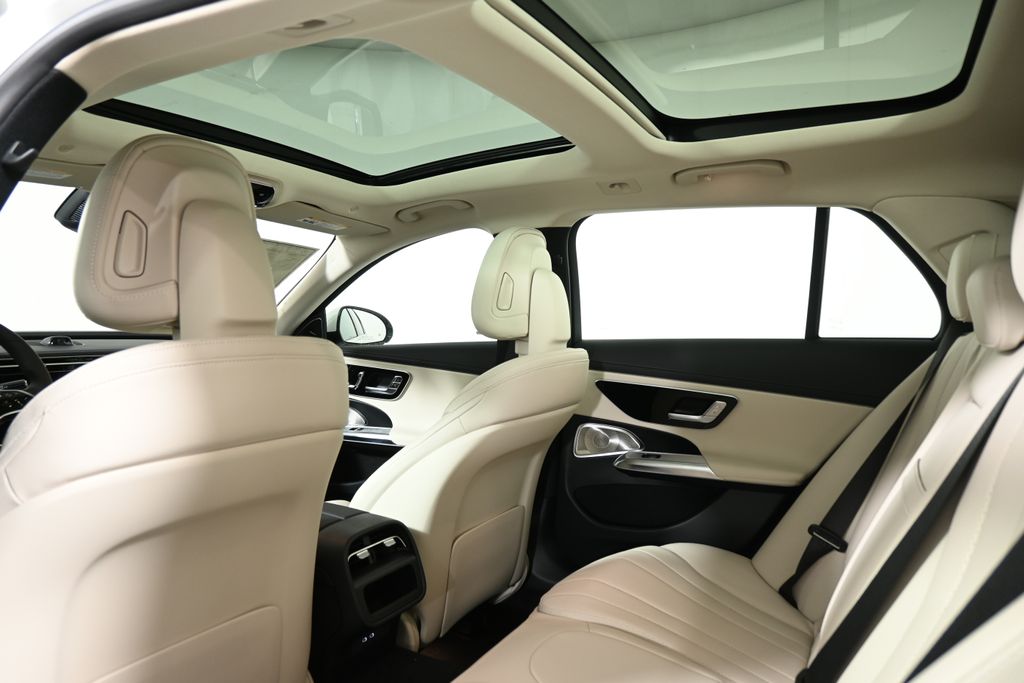 2025 Mercedes Benz E 450 photo 27