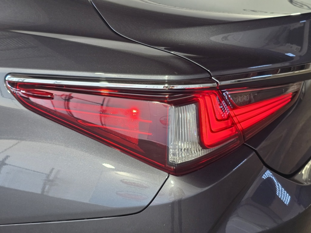 2023 Lexus ES 350 Luxury photo 9
