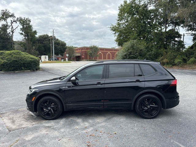 2023 Volkswagen Tiguan SE R-Line Black photo 5