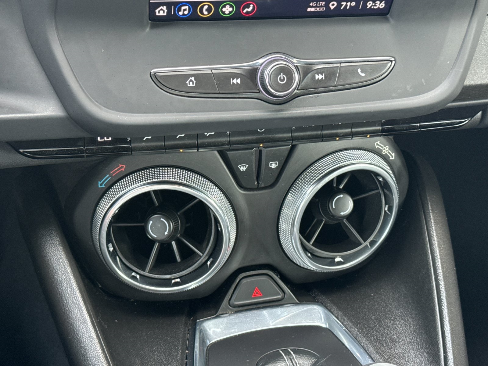 2023 Chevrolet Camaro 1LT photo 18