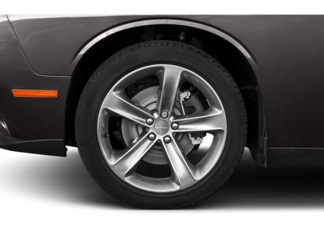 2018 Dodge Challenger SXT photo 2