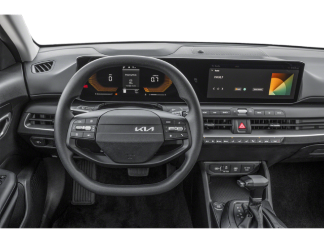2025 Kia K4 LX photo 3
