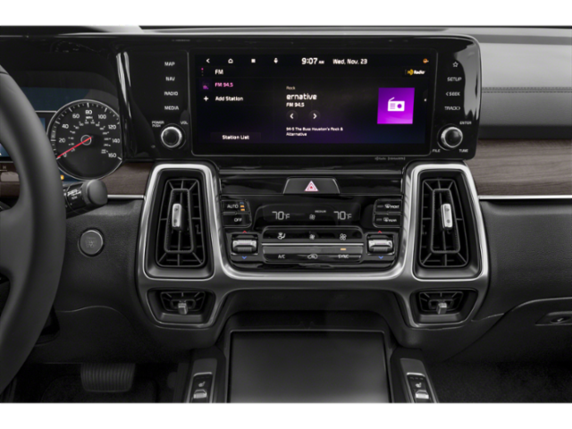 2023 KIA SORENTO - Image 10
