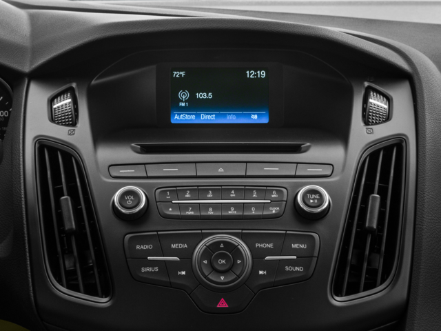 2017 Ford Focus SE photo 6