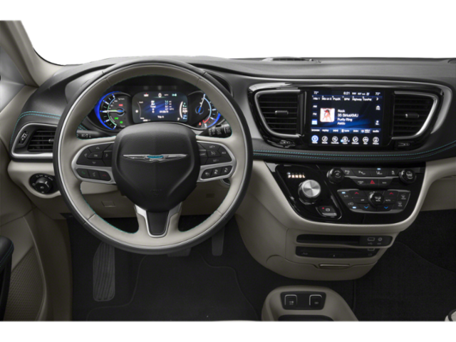 2018 Chrysler Pacifica Hybrid Limited photo 4