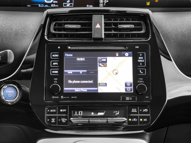 2018 Toyota Prius Four Touring photo 17