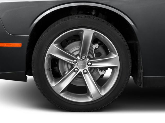 2016 Dodge Challenger SXT photo 2
