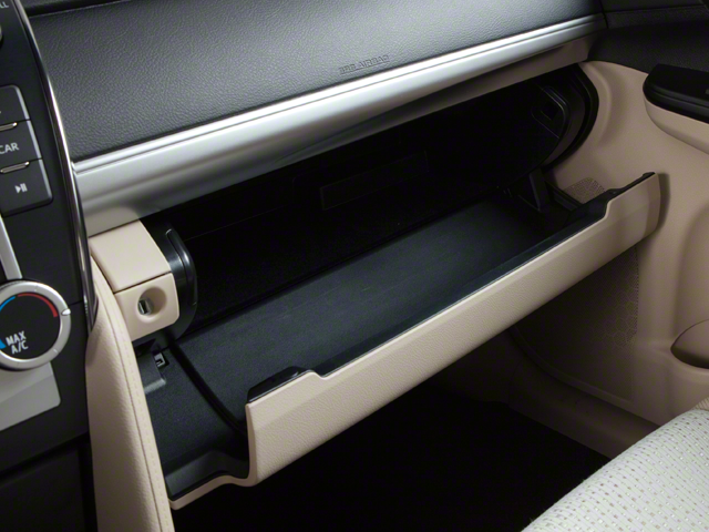 2012 Toyota Camry LE photo 14