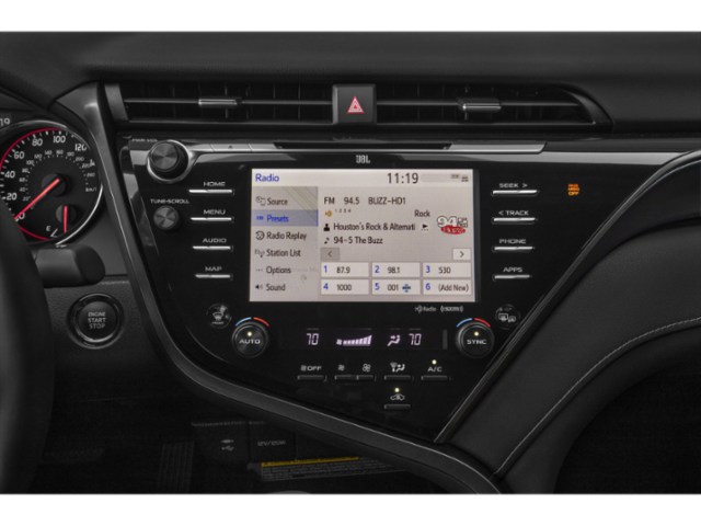 2018 Toyota Camry XSE V6 photo 18