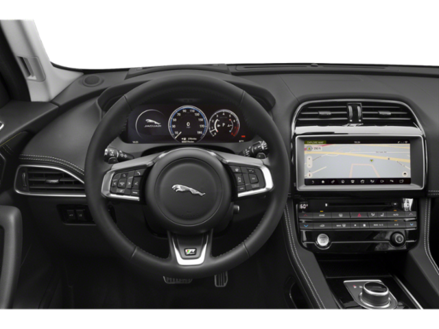 2018 Jaguar F-PACE R-Sport photo 3