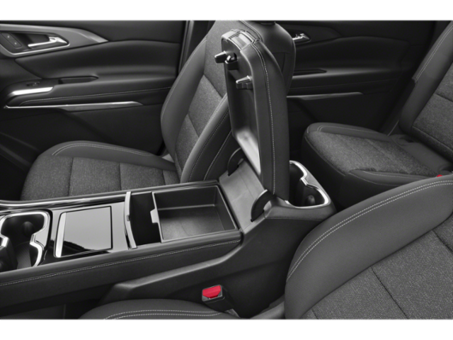 2025 Chevrolet Traverse photo 13
