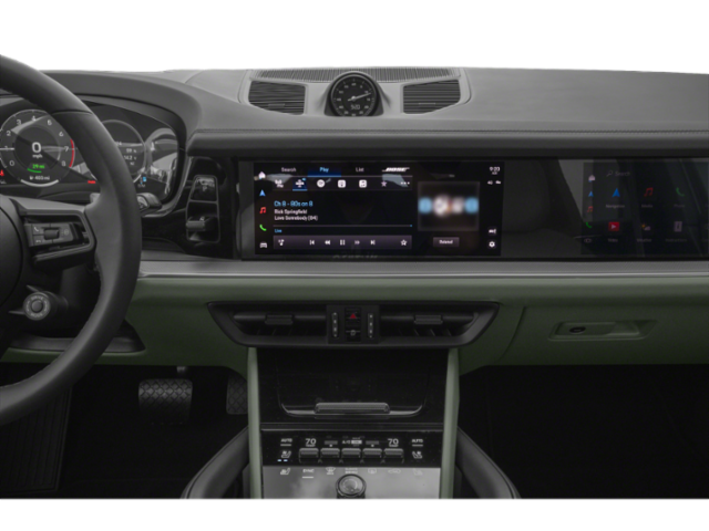 2026 Porsche Cayenne Turbo E-Hybrid photo 3