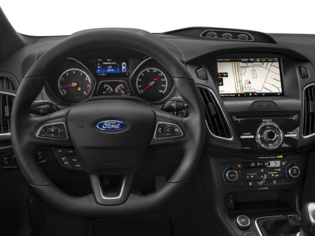 2017 Ford Focus ST photo 2