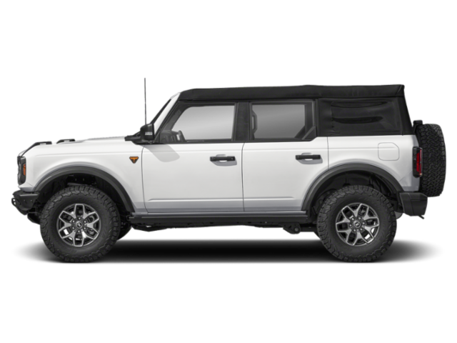 2024 Ford Bronco Badlands photo 3
