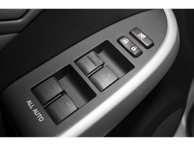 2015 Toyota Prius Four photo 25