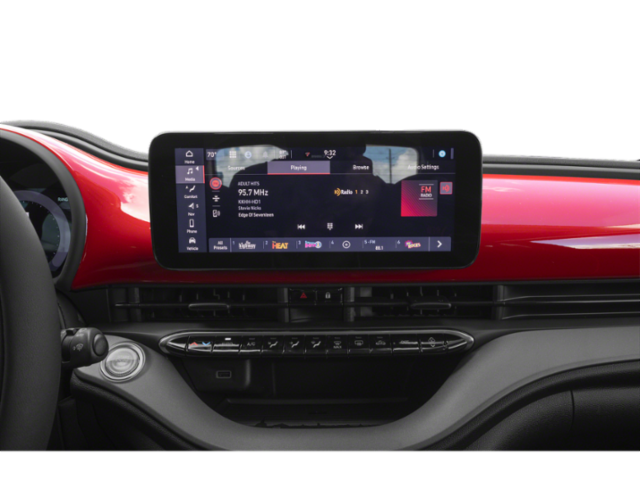 2025 Fiat 500e La Prima photo 9