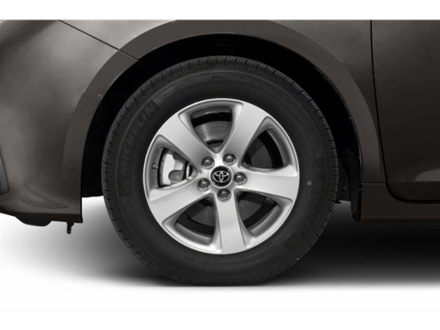 2020 Toyota Sienna LE photo 12