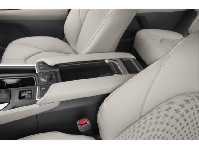 2026 Toyota Grand Highlander Hybrid XLE AWD photo 10