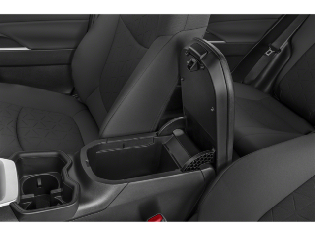 2025 Toyota RAV4 Hybrid XLE photo 11