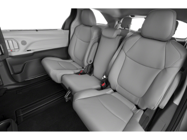 2025 Toyota Sienna XLE photo 10