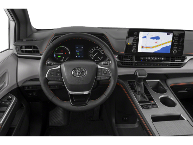 2024 Toyota Sienna XSE photo 3