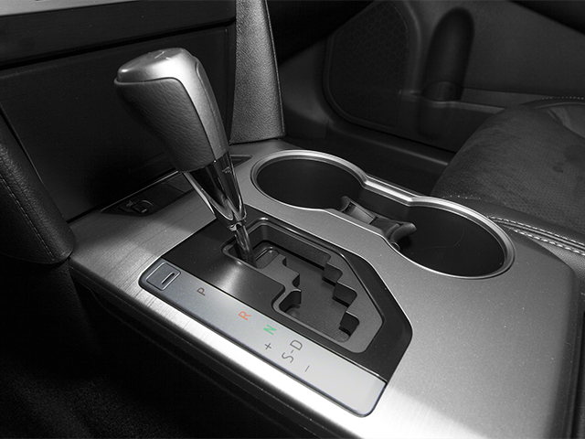 2014 Toyota Camry L photo 8