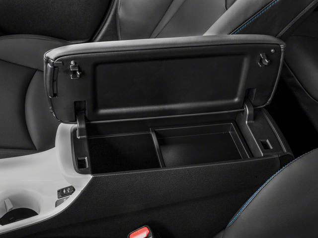 2018 Toyota Prius Four Touring photo 15