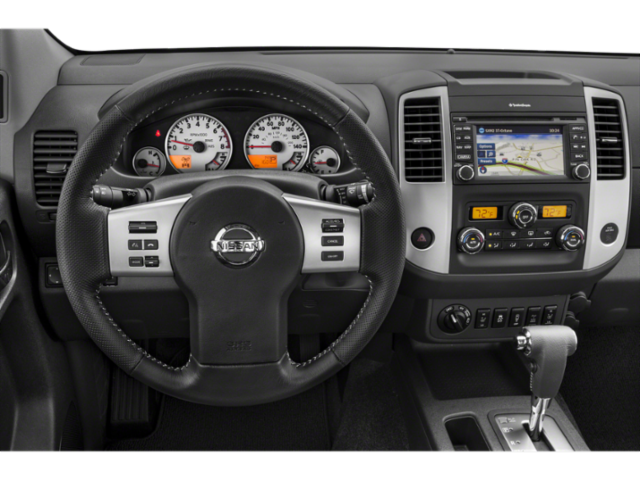 2015 Nissan Frontier PRO-4X photo 2