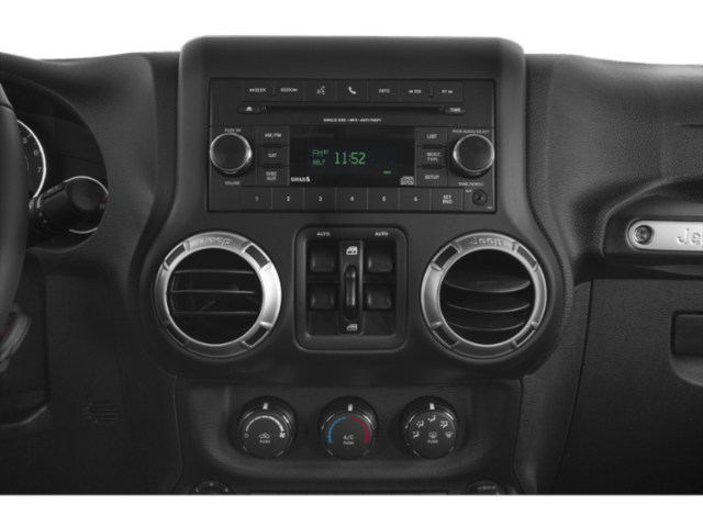 2018 Jeep Wrangler Unlimited Sahara photo 7