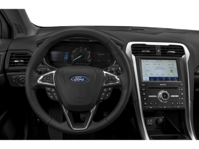 2020 Ford Fusion Titanium photo 4