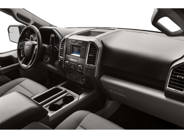 2015 Ford F-150 XLT photo 22