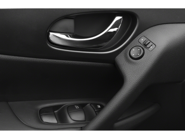 2015 NISSAN ROGUE - Image 17