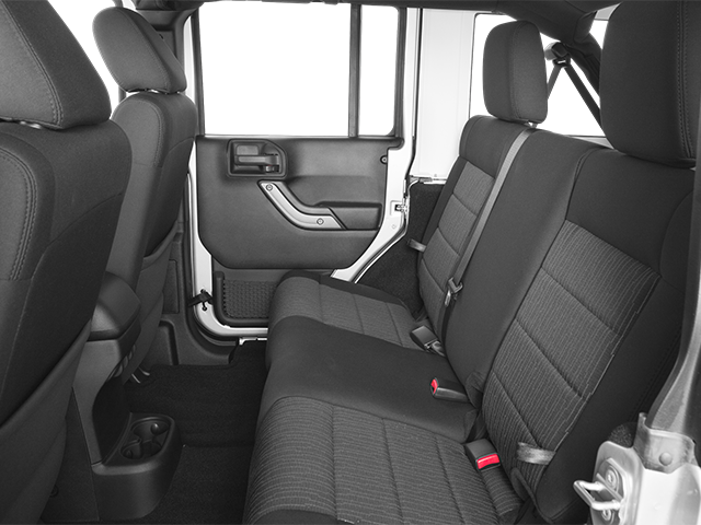 2013 Jeep Wrangler Unlimited Sahara photo 17