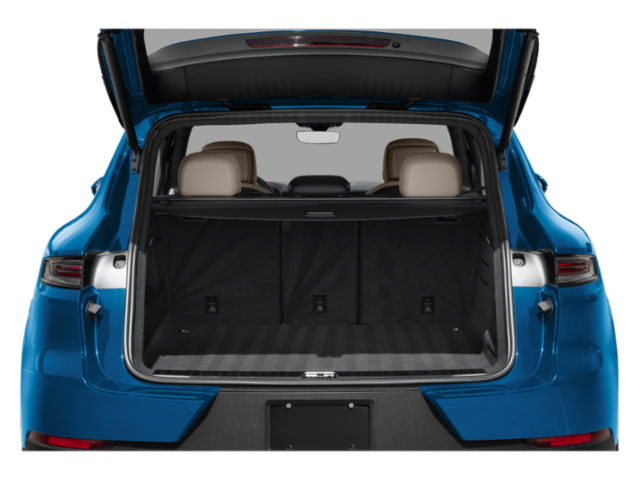 2026 Porsche Cayenne photo 7