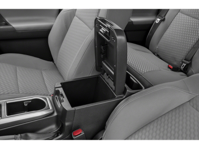 2022 Toyota Tacoma SR5 Double Cab V6 photo 17